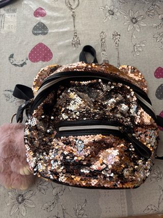 Mochila lentejuelas dorada