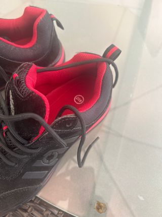 Zapatos seguridad - negros y rojos