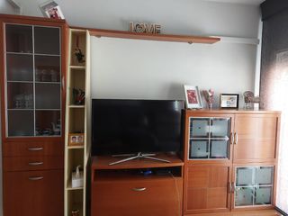 Mueble salón madera-cristal