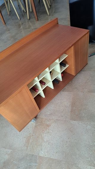 Mueble salón madera-cristal
