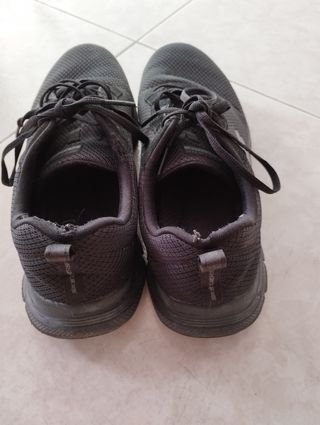 Zapatillas Skechers negras unisex