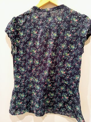 Blusa H&M floral