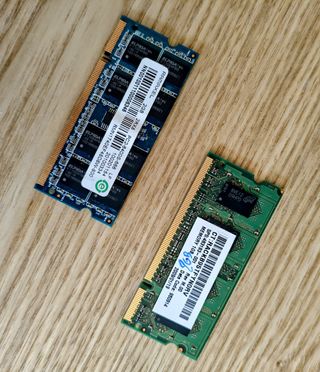 RAM SO-DIMM DDR2 2 banchi 2GB 1GB