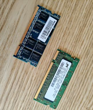 RAM SO-DIMM DDR2 2 banchi 2GB 1GB