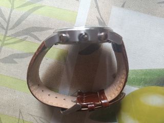Reloj Tommy Hilfiger marrón y plata