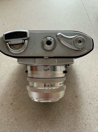 Cámara Balda vintage plata y negra