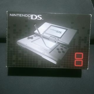 Nintendo DS Plata - Caja original
NEGOCIABLE 