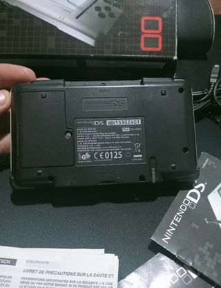 Nintendo DS Plata - Caja original
NEGOCIABLE 