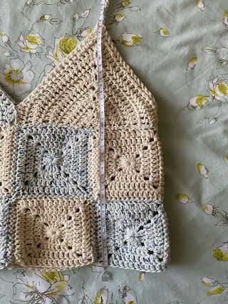 Top uncinetto handmade beige e celeste 