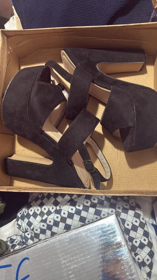 Tacones negros plataforma