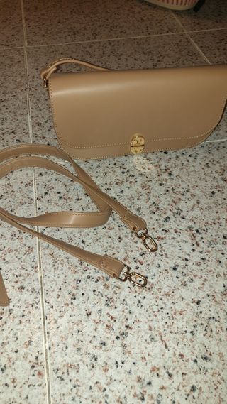 Bolso bandolera marrón claro
Nuevo 