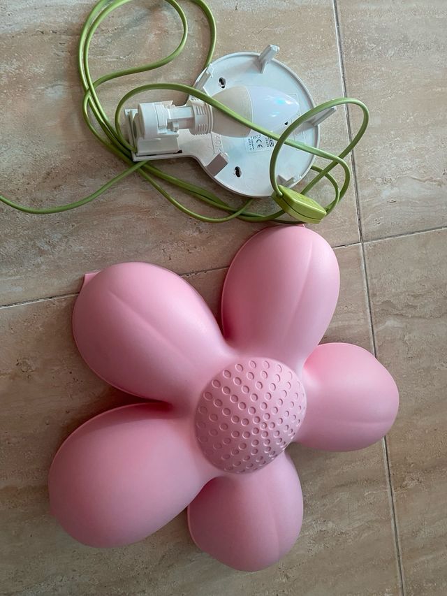 Lampara flor Ikea