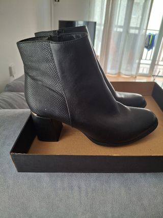 Botines negros tacón bajo
