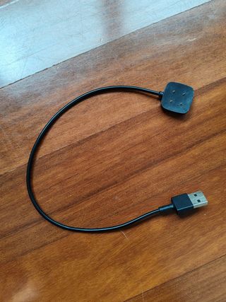 Cargador Fitbit Versa 3
