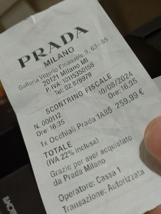 Occhiali Prada neri in ottime condizioni 