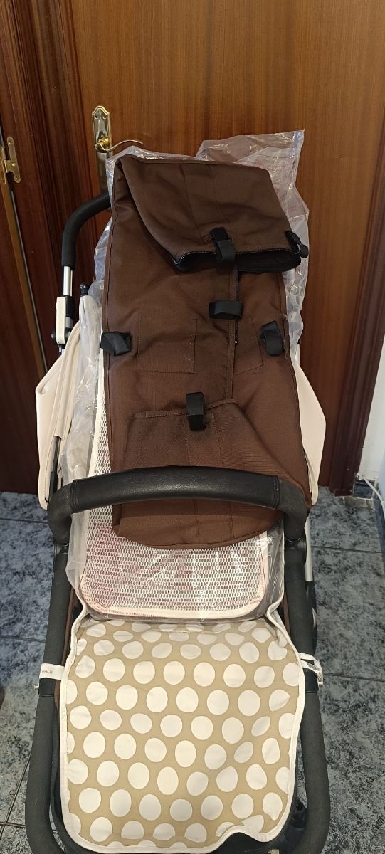 Bugaboo carrito con sombrilla y capazo