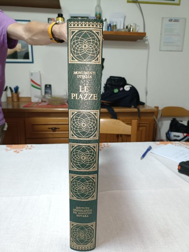 Monumenti d'Italia - Le Piazze