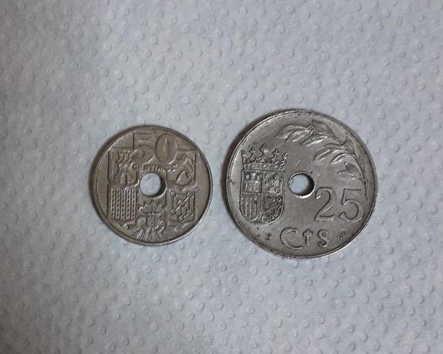 2 Monedas España: 25 y 50 céntimos