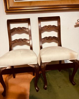 Sillas madera antiguas - tapizadas beige