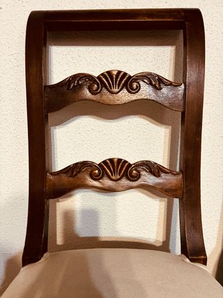 Sillas madera antiguas - tapizadas beige