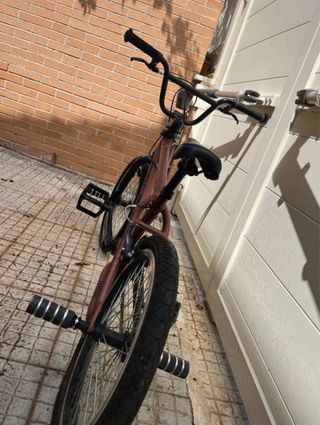 BMX ROVE - Bicicleta color cobre 