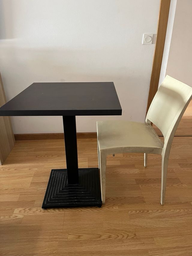 SET 10 MESAS con sus Sillas para HOSTELERIA