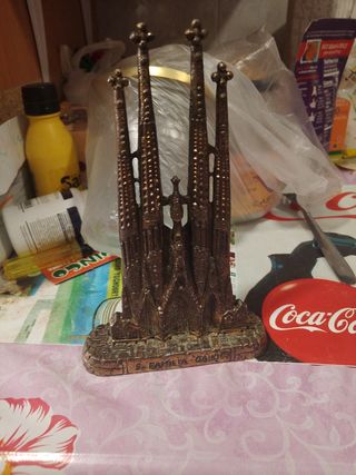 Souvenir Sagrada Familia Gaudí bronce