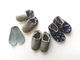 LOTE zapatillas barefoot para casa bebé / niño T23