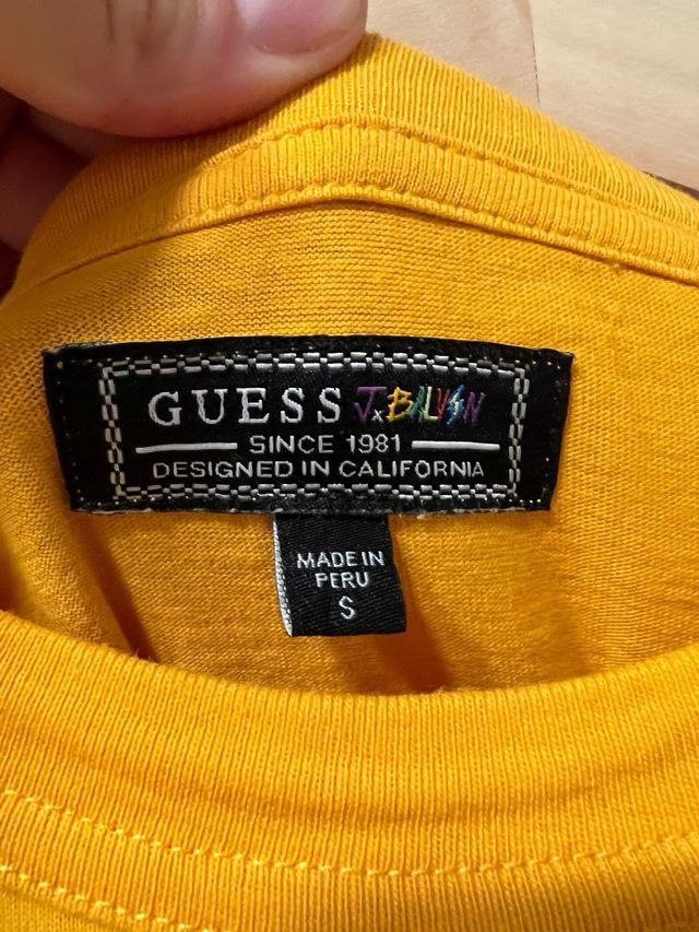 Camiseta Guess x JBalvin