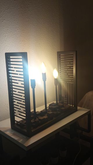 Lámpara artesanal hierro y madera
