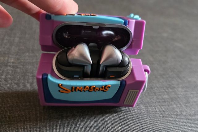 Lote fundas para Airpods pro 3  Simpsons & Nutella