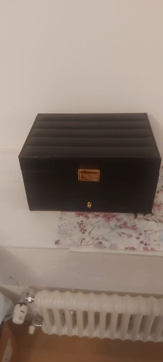 Scatola portagioie nera