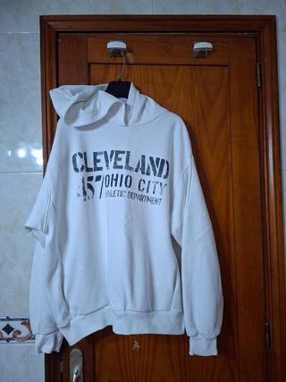Sudadera blanca Cleveland Ohio talla S