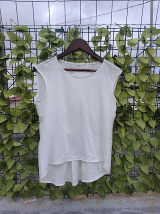 Blusa blanca elegante (color crema o blanco roto)