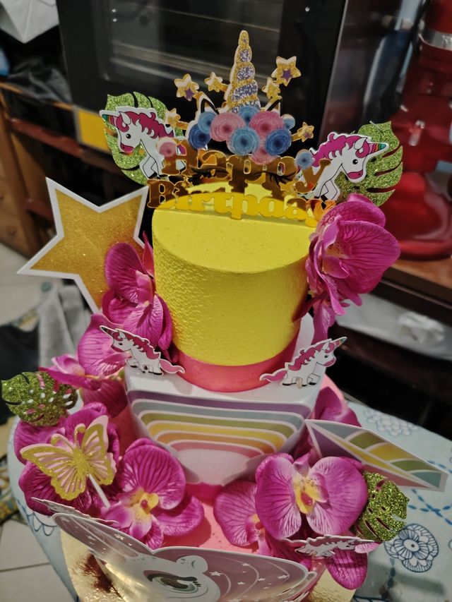 Torta finta unicorno