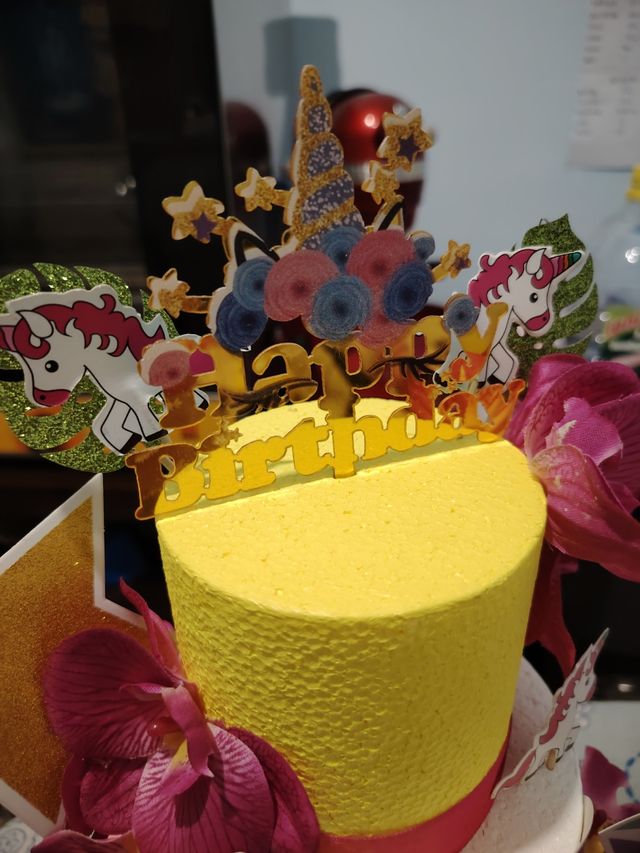 Torta finta unicorno