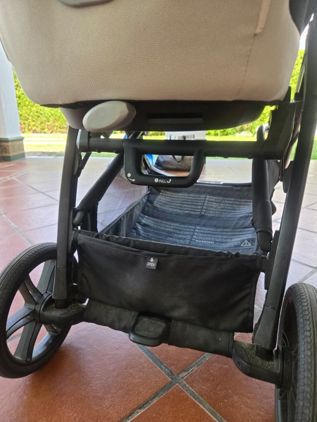 Senza telaio. Culla Inglesina Aptica XT con materasso Welcome pad. Capazo e gambe