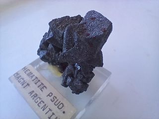 Hematita pseudo-magnetita, cristales
