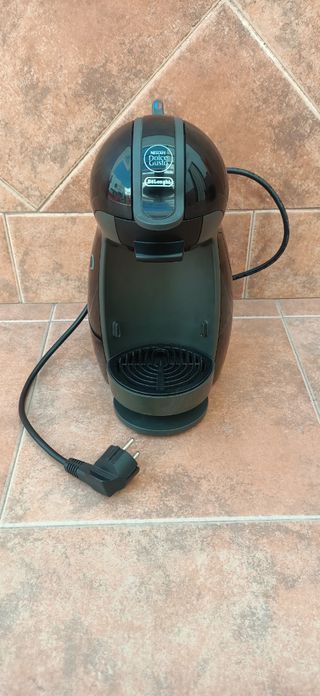Cafetera Nescafé Dolce Gusto delonghi 