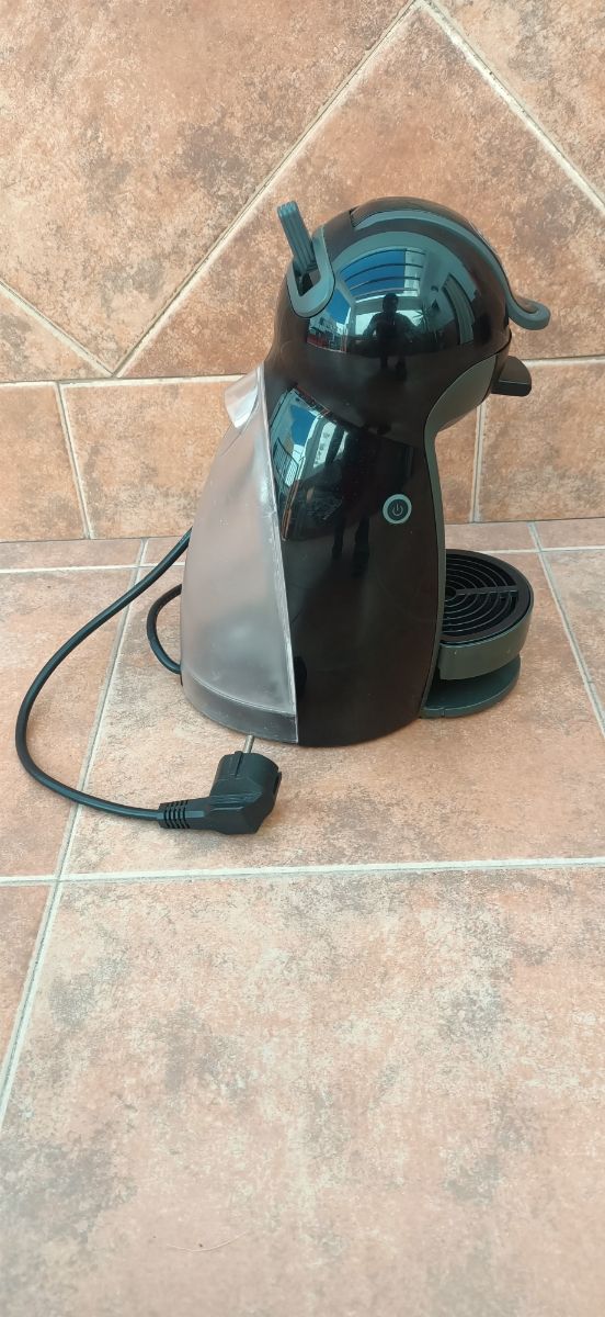 Cafetera Nescafé Dolce Gusto delonghi