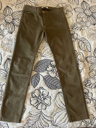 Pantalones Stradivarius - Caqui - Talla 36