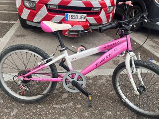 Bicicleta MTB-500 20" niña
