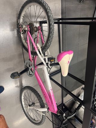 Bicicleta MTB-500 20" niña
