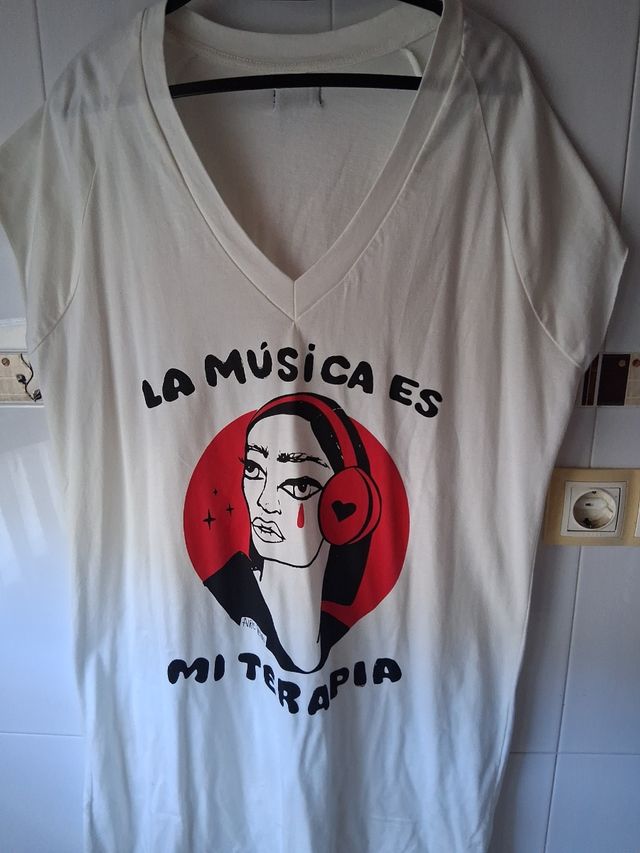 Túnica blanca - Música es mi terapia