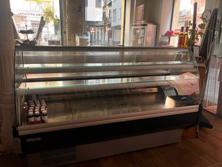 Vitrina pastelería refrigerada