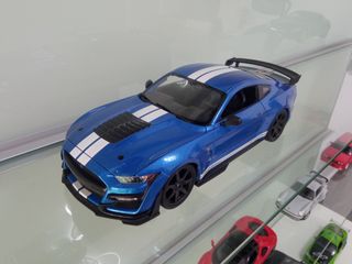 Ford Mustang Shelby GT500 1/18