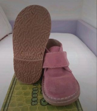 Botas niña piel rosa