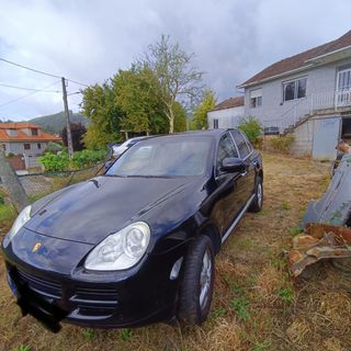 Porsche Cayenne 2004