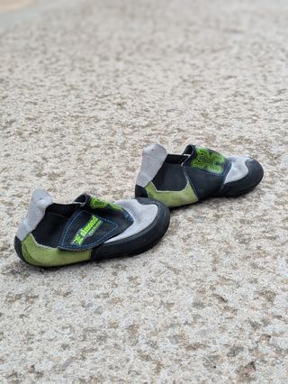 Zapatillas escalada niño, talla 28