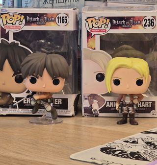 Funko Pops! Attack on Titan Eren y Annie 1165 236
